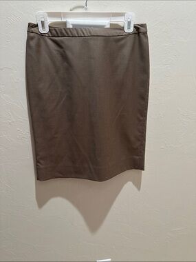 Gap skirt